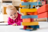 Kreative Spielideen für zu Hause: Spaß und Entwicklungsförderung für Ihr Baby